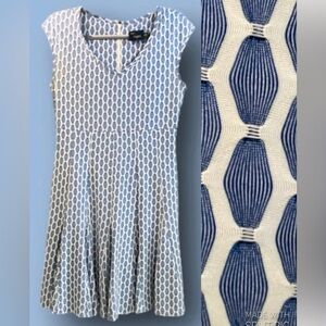 Just…Taylor Sleeveless pleated A-line dress